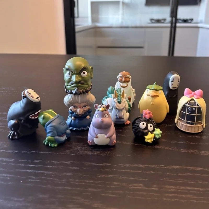 Punto caliente Anime japonés dragón blanco bola de carbón elfo sin rostro muñeca de dedo masculino decoración caja ciega juego de dedo juguete regalo de cumpleaños