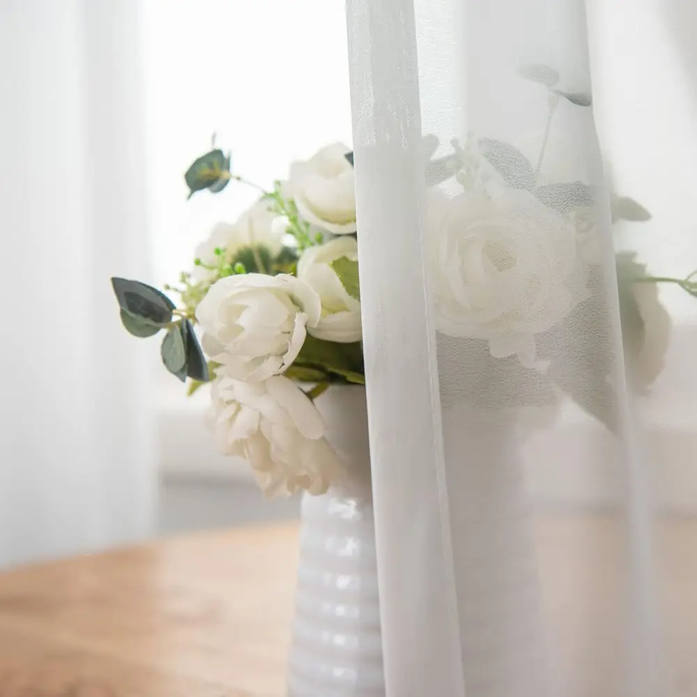 ผ้าม่านจีบแบบกรองแสงสีขาวนวล 66 กว้าง x 102 ยาว สำหรับห้องนั่งเล่นและห้องนอน เหมาะสำหรับประตูบานเลื่อน