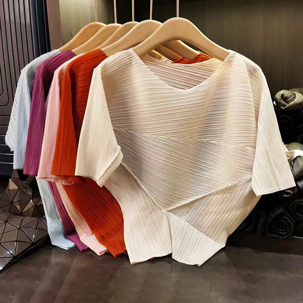 summer new short-sleeved waist three-dimensional irregular triangular design versatile top