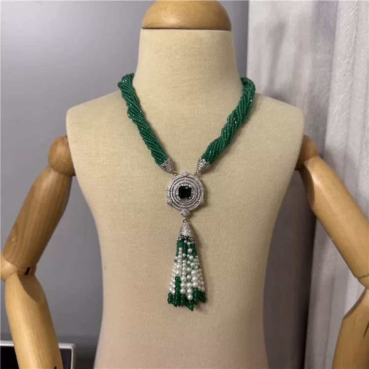 Women's Fashion  Green Chalcedony & Pearl Multi-Strand Clavicle Necklace with Tassel