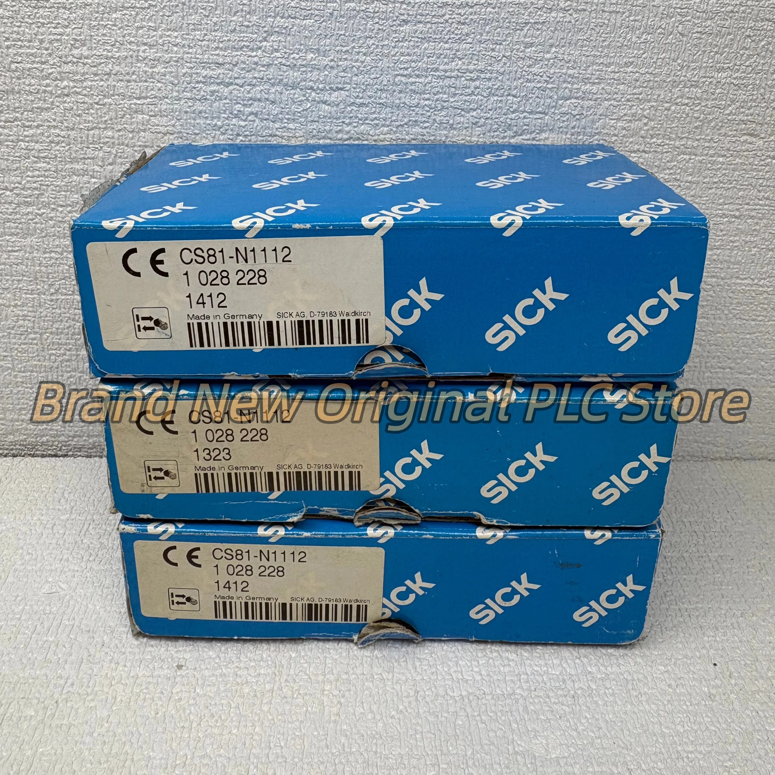 

Brand new CS81-N1112 1028228 Color Mark Sensor
