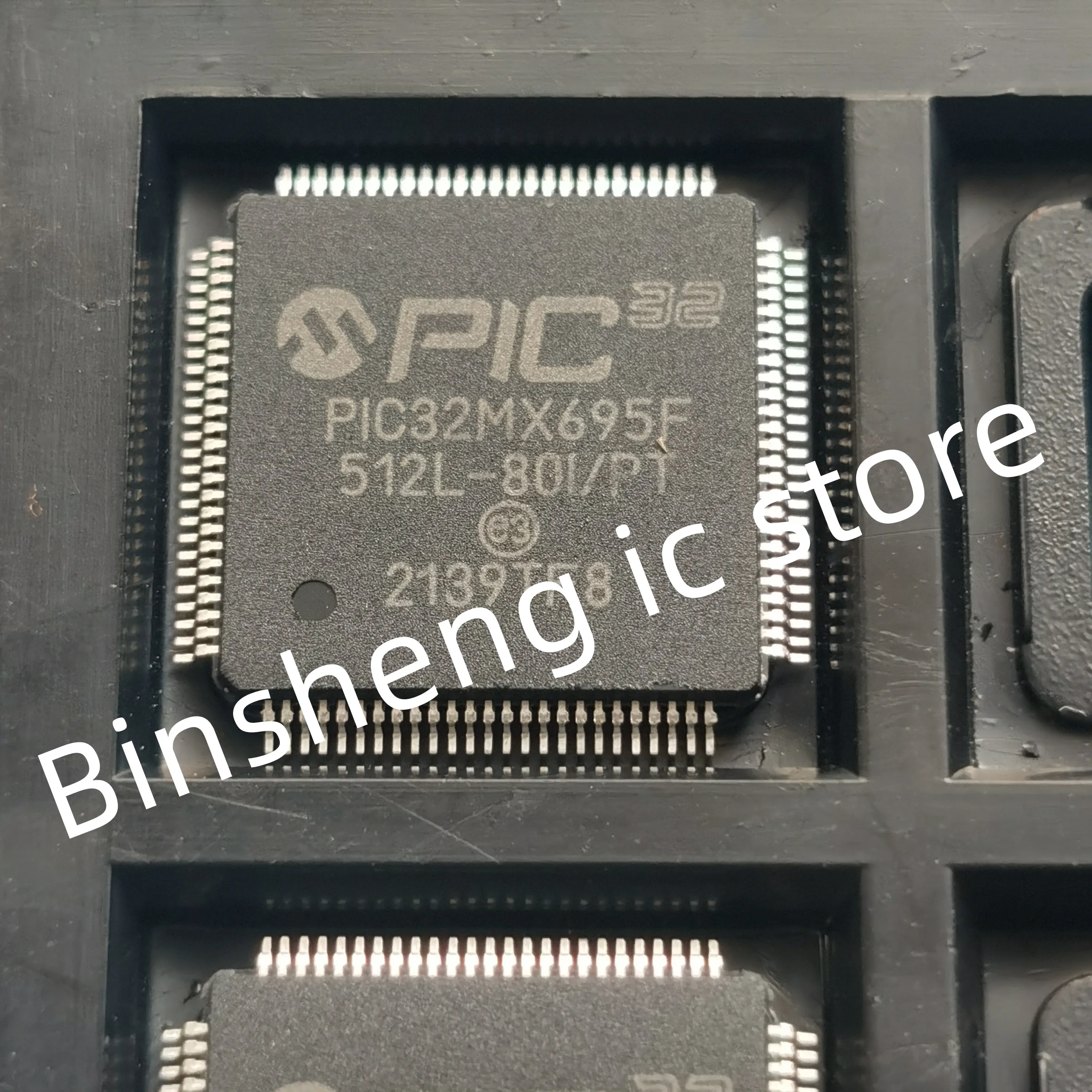 2pcs/lot  PIC32MX695F512L-80I/PT  QFP100   Microcontroller single chip microcomputer