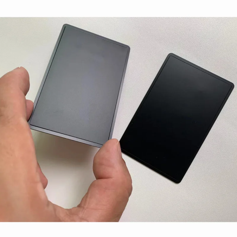 

Custom Fast Reading NFC Hybrid Card Border NFC 213/ 215 Black Matte Gold Silver Hidden Business Card for social med