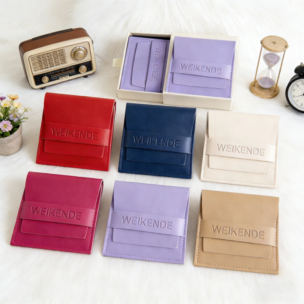 

100 шт./лот, кожаные мешочки для украшений с индивидуальным логотипом, 8x8 см, упаковочные пакеты для ювелирных изделий, портативные мешочки для серег, подарочные пылезащитные мешочки для свадеб и вечеринок