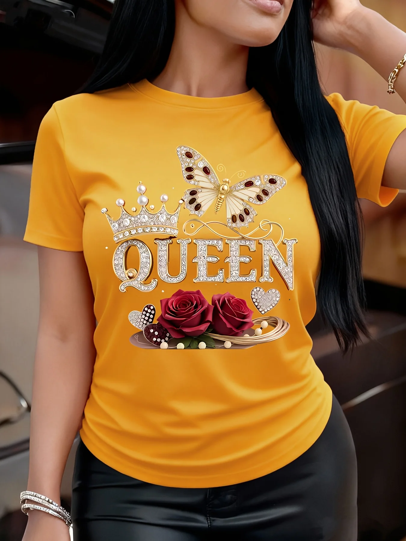 QUEEN Queen Butterfly Crown Rose Pattern Round Neck T-shirt Women's Casual Fashion Top Outdoor and Indoor Cute Wearing