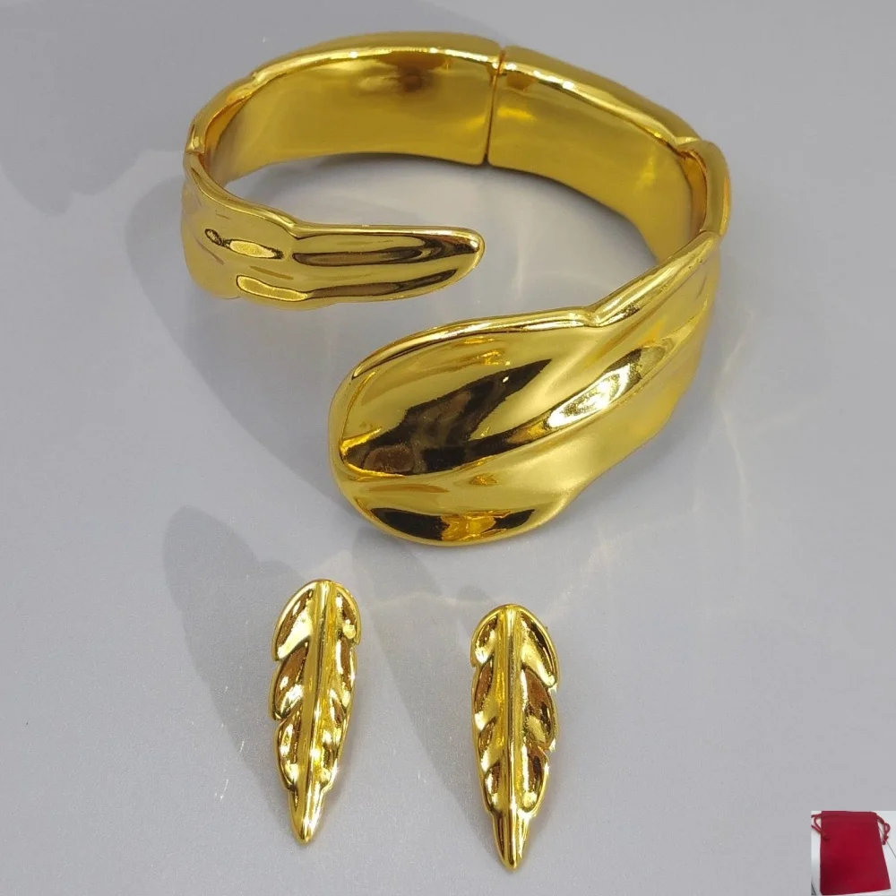 2026 Spain Daily Leisure Style Gold Silver Feather Earrings Bracelet Jewelry Set Charm Gift