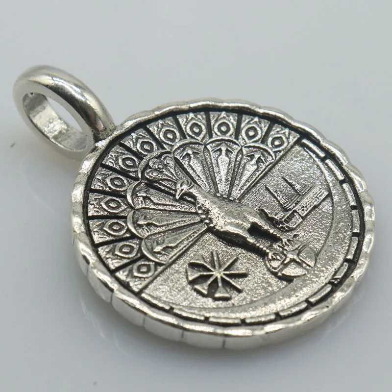 اشتر 3 واحصل على 1 مجانًا 9.7 جرام من الفولاذ المقاوم للصدأ King of Birds Women Present Pendant SheCrown