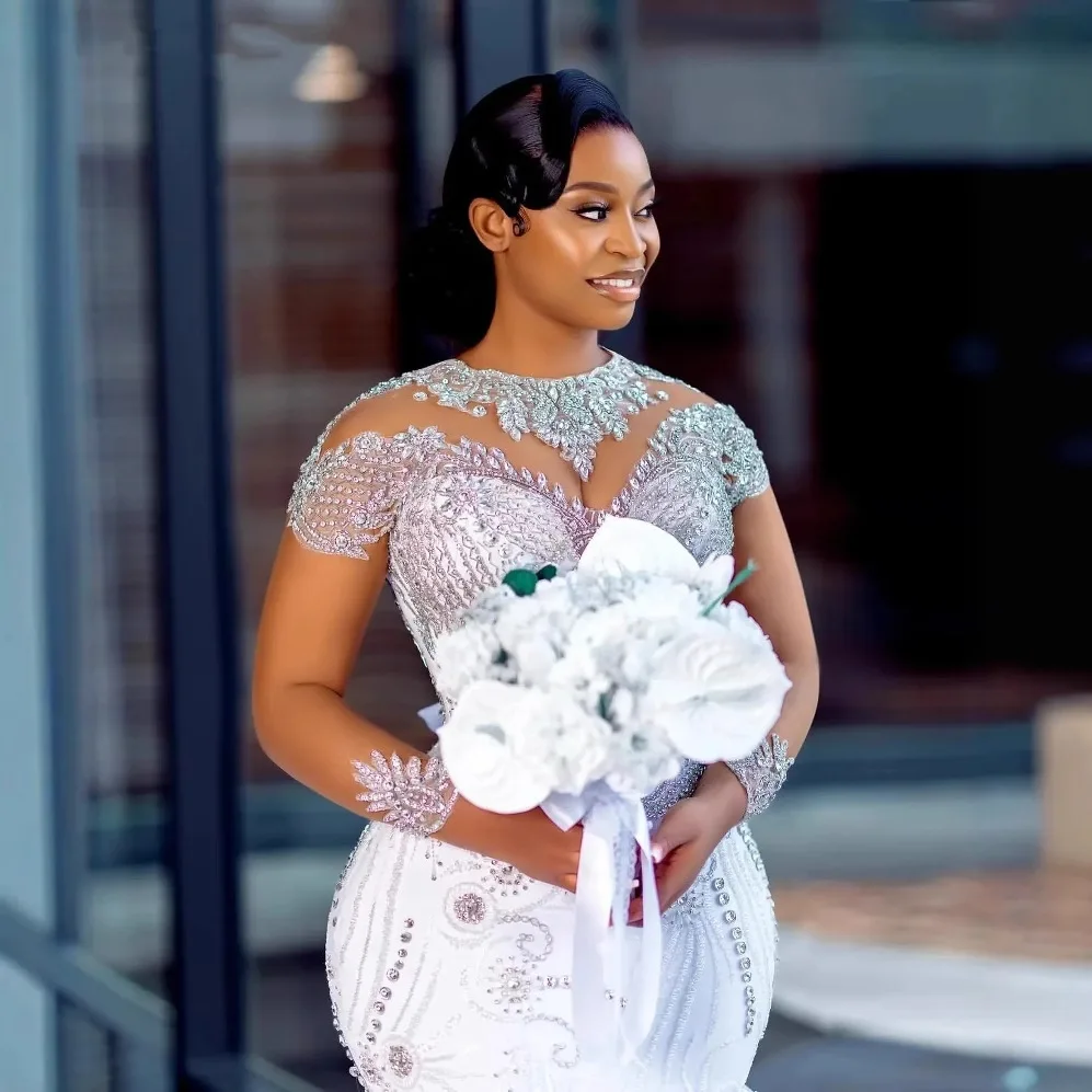 Maßgeschneidertes Luxus-Brautkleid mit O-Ausschnitt, Perlen und Pailletten, Meerjungfrauen-Stil, Übergröße, Schleppe, Hochzeitskleider 2026 Vestido De Noiva – Detail 4