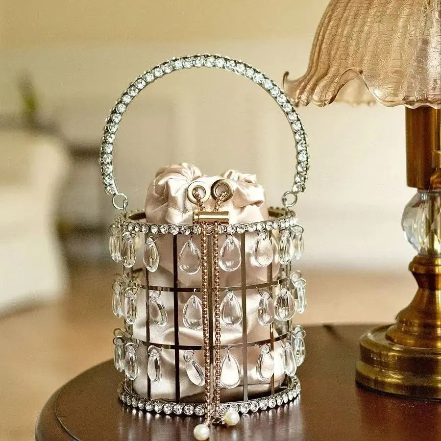 

Модная сумка-ведро со стразами, блестящая сумка на цепочке для выпускного вечера, женская мини-сумка через плечо, вечерняя сумка, сумка для невесты и подружек невесты, дамская сумочка