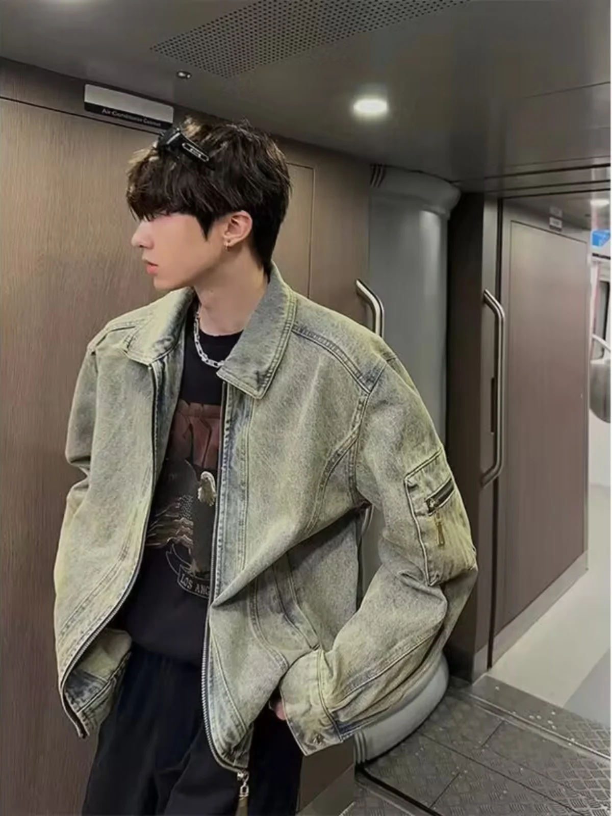 Retro Washed Denim Jacket Men's Spring Autumn Loose Casual Workwear Jacket Trendy High Street Style Standard Fit Zipper Closure