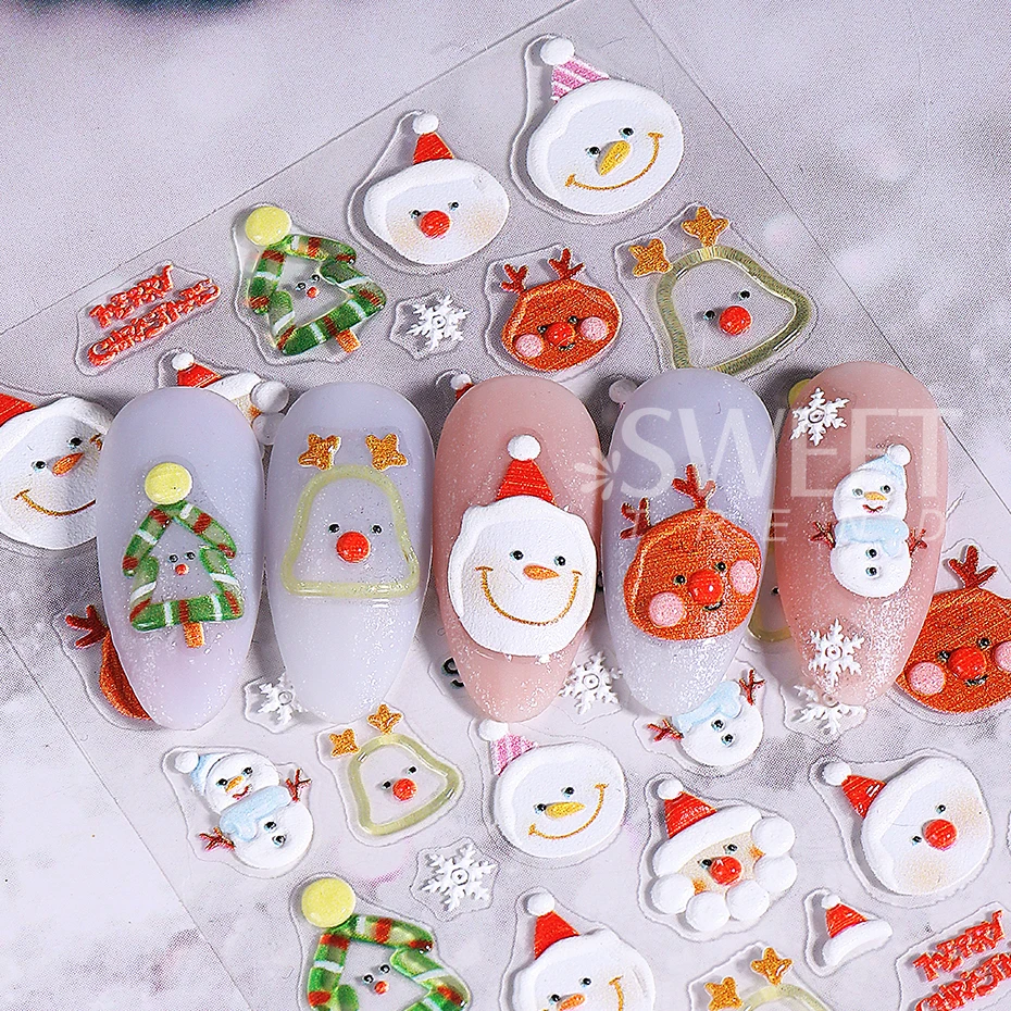 2/4 pezzi adesivi per unghie di Natale lampada in rilievo 5D palla albero di Natale fiocchi di neve arco decalcomanie per unghie cursori decorazione manicure di Capodanno