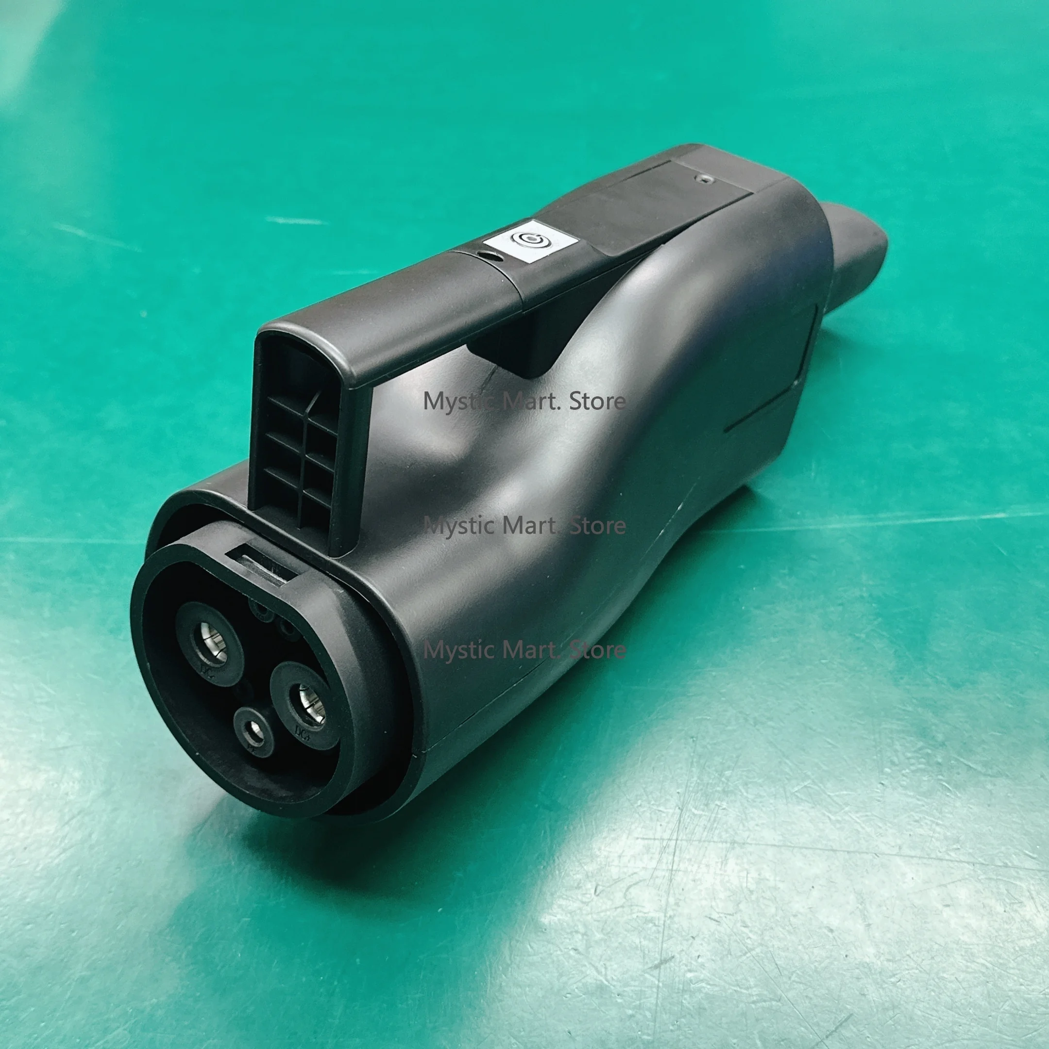 

Factory Price GBT to NACS Adapter DC 1000V 200A Outdoor Use IP65