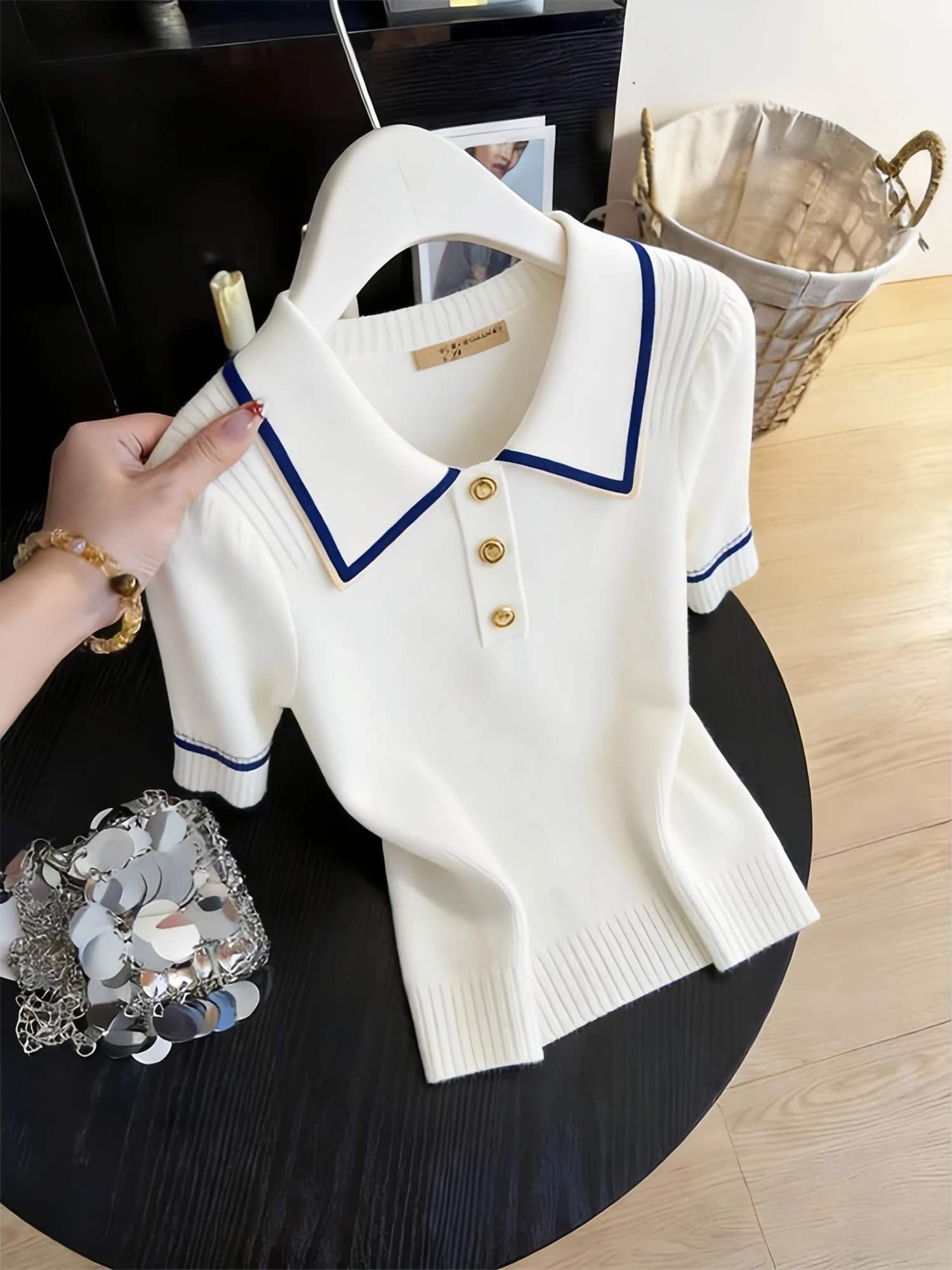 

Новая женская летняя футболка Slim Fit с коротким рукавом, вязаная, с отложным воротником, в стиле колор-блок, повседневная, базовая, белая