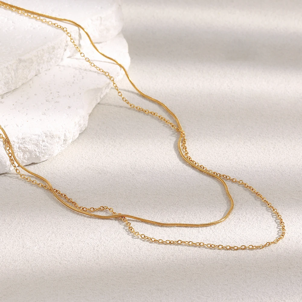 E.B.belle PVD-beschichteter Edelstahl, doppellagige Schlangen-O-Ketten-Halskette, stapelbarer Statement-Schmuck für Damen – Detail 2