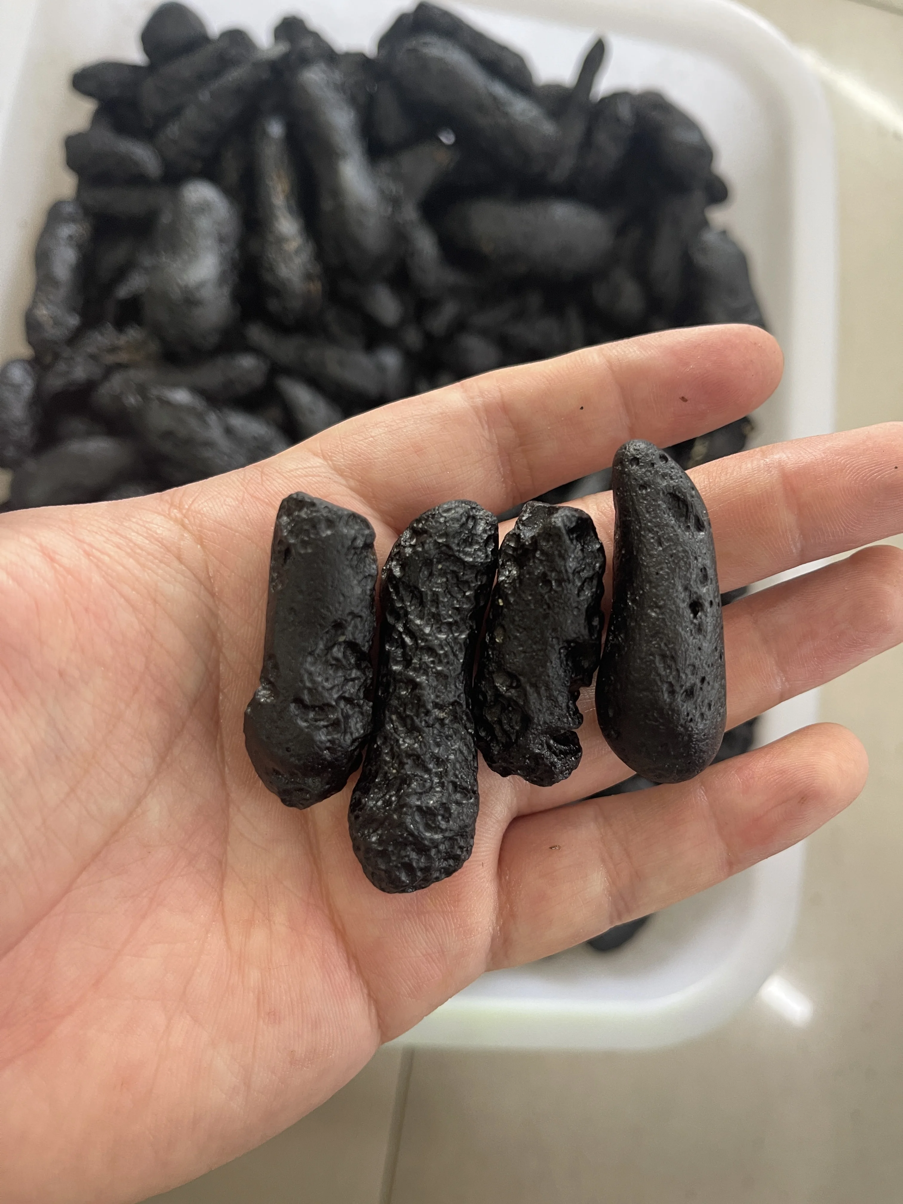 100% tektite crystal Black stone meteorolite The stone that produces energy Reiki Irregular circle home decor Long strip shape