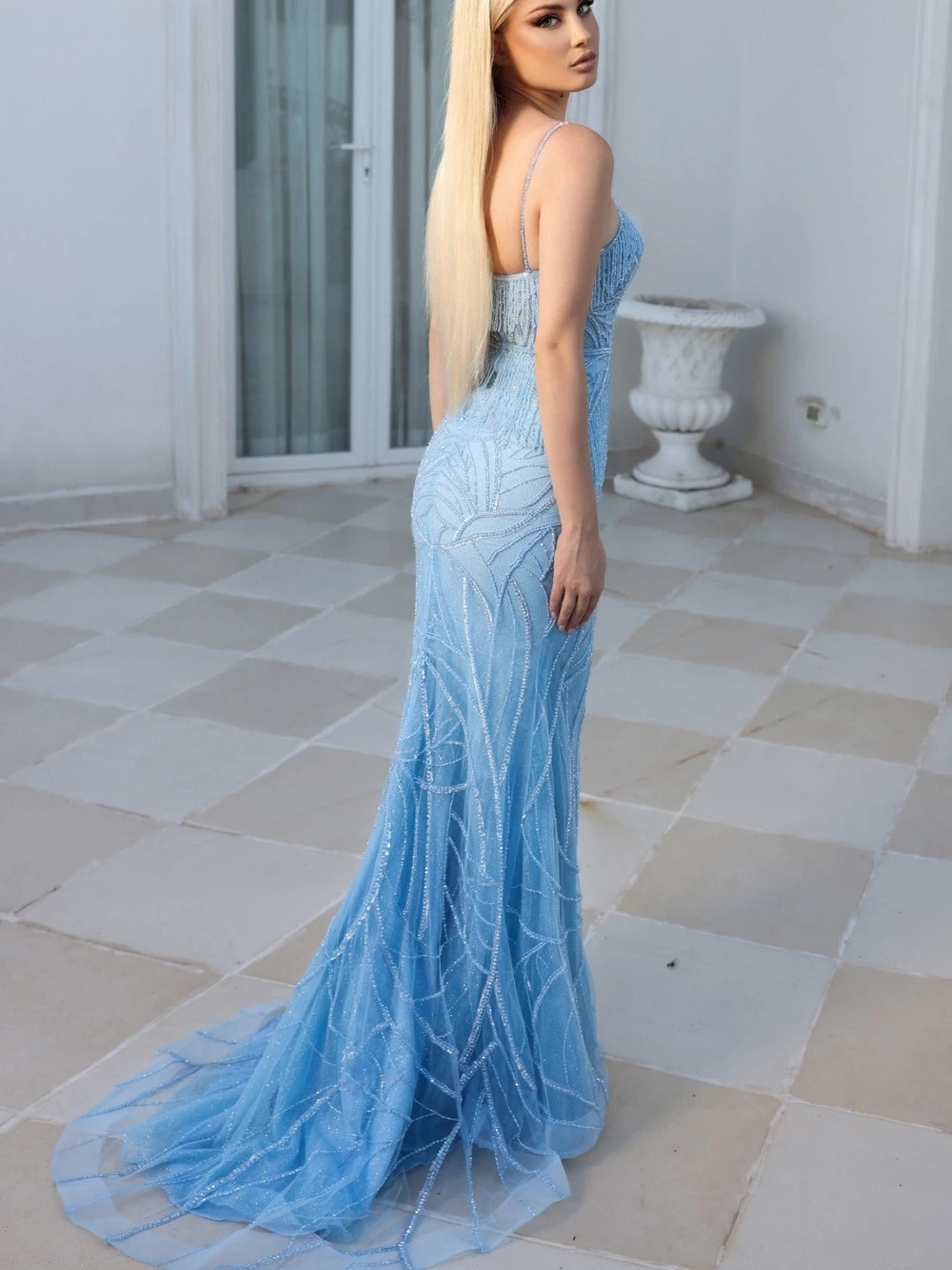 Glitter Blue Tassel Evening Dress Sexy Deep V Neckline Mermaid Prom Gown Delicate Beading Customized Cocktail Party Wear