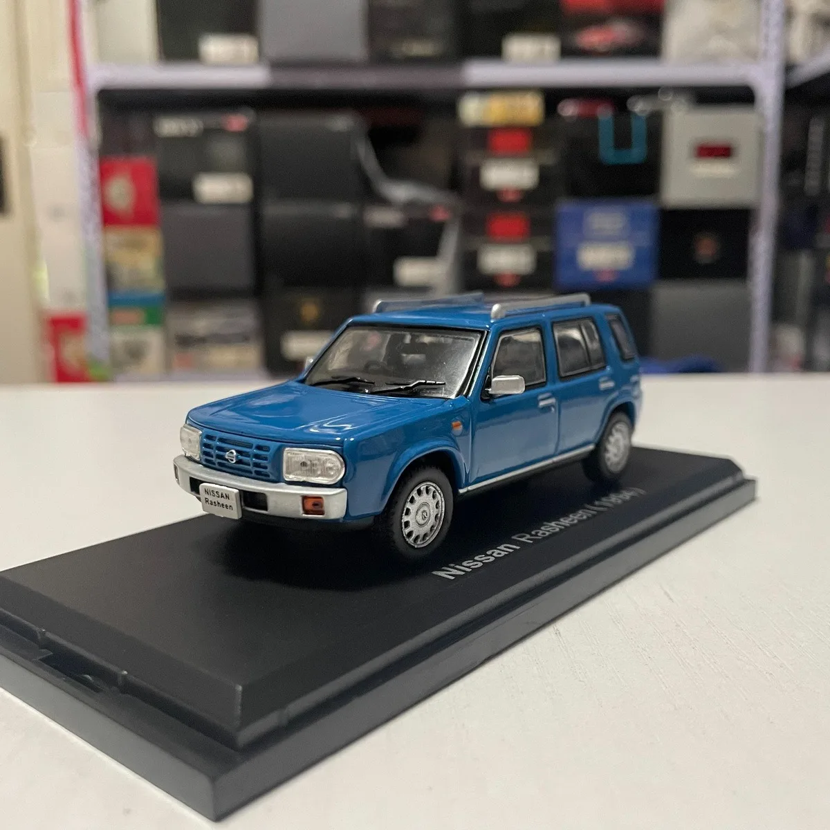 

Масштаб 1:43 Nissan RB14 1994 SUV коллекционные модели автомобилей из сплава