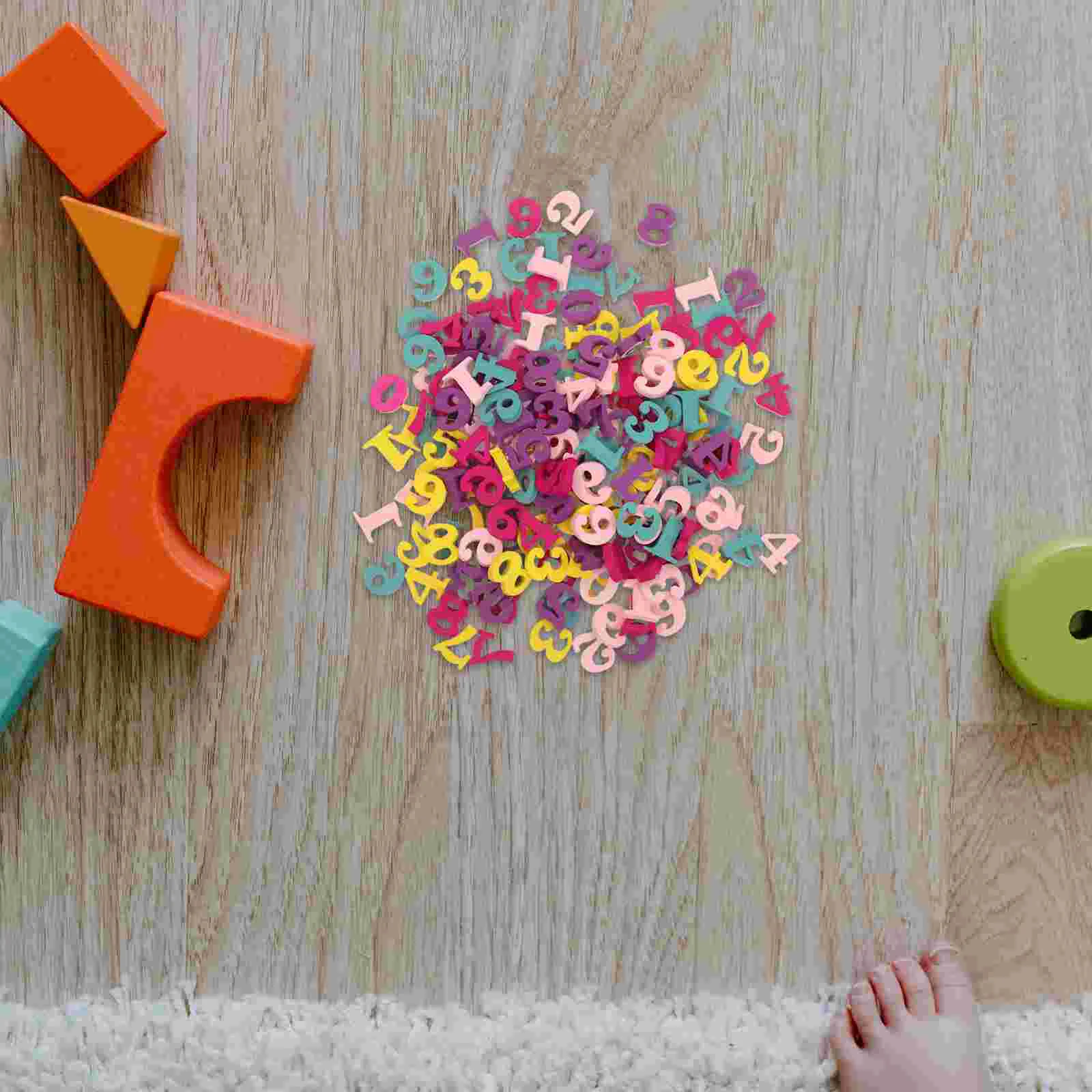 200 Pcs Wood Number Chips Selected Material Preschool Education Crafts Embellishments Lightweight Safe Kids Attractive