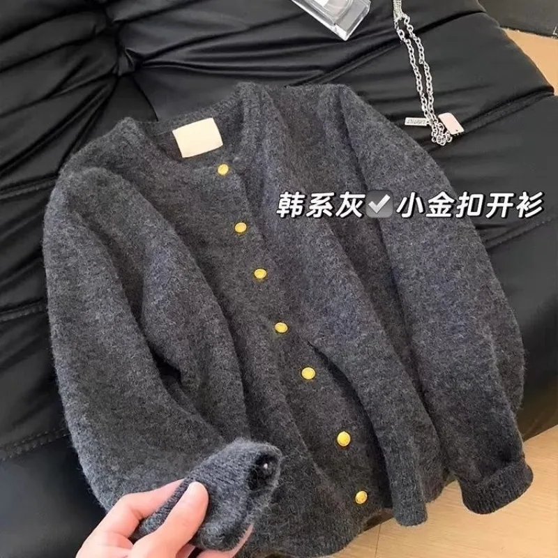 Women Knitted Cardigan Outerwear Casual O-Neck Solid Knitted for Women Vintage Golden Button Up Sweater Elegant Warm Knitwear