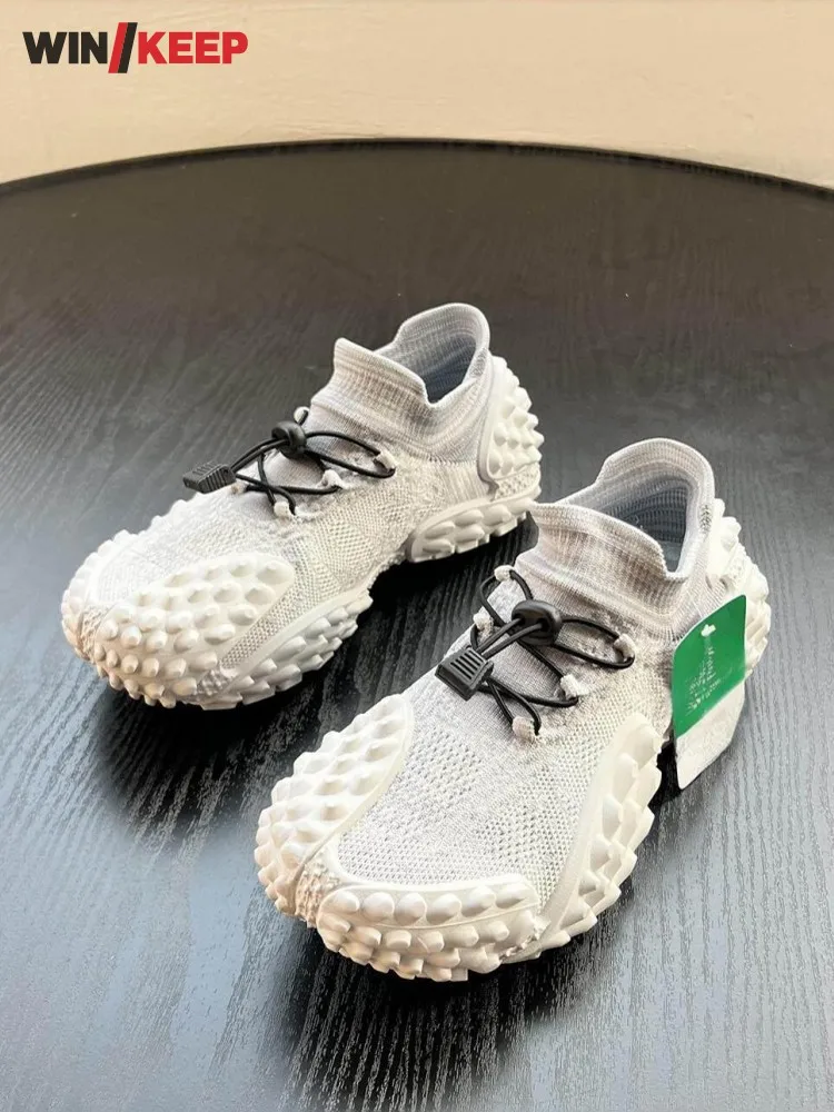 

Spring Summer Male Outdoor Slip On Comfortable Breathable Mesh Non Slip Men Running Shoes Joggers Training Shoes Sport Sneakers