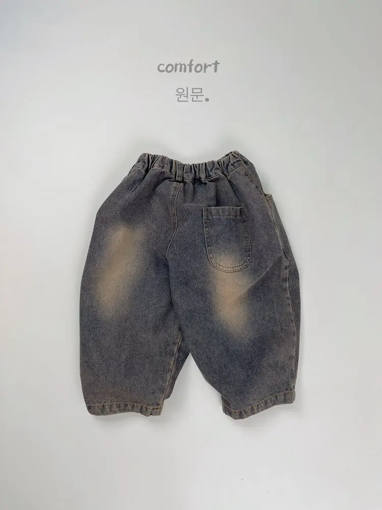 2024 autunno nuovi bambini pantaloni in Denim ragazze pantaloni Casual larghi Vintage versatili Toddler Boys Distress Jeans abbigliamento per bambini