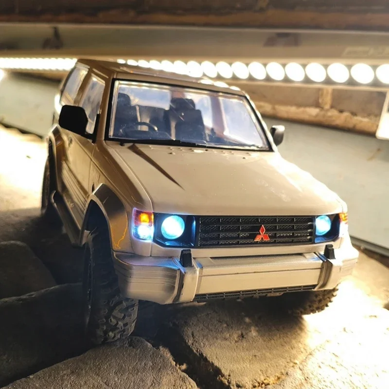 Landa LD1297S Dual-Speed Mechanical Shift Version Pajero 4wd Climbing Remote Control Car Toy Model For Adult Gift