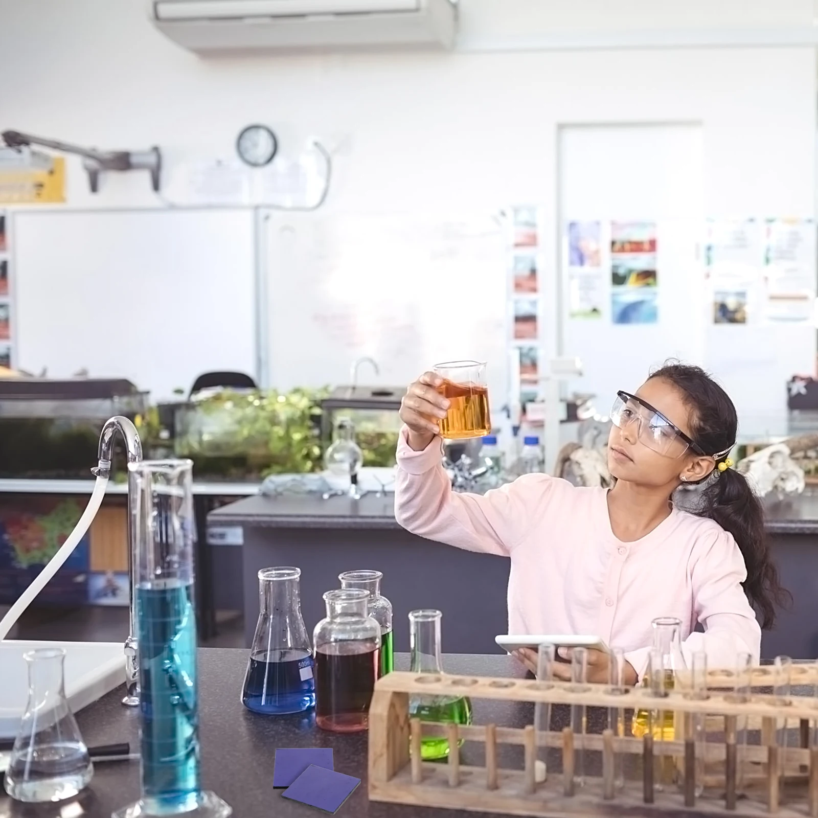 

2Pcs Blue Cobalt Glass Sheet Chemistry Experiment Tool for Potassium Flame Flame Color Reaction Observation Cobalt Glass