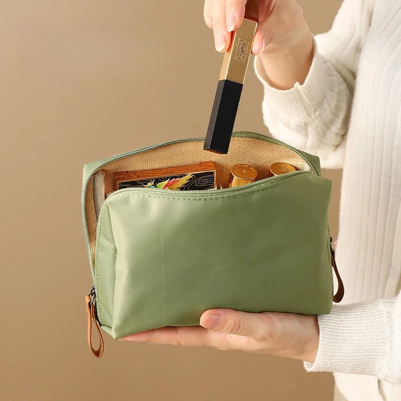 Ladies Mini Waterproof Cosmetic Bag High Value Portable Outdoor Travel Storage Pouch For Lipsticks And Daily Makeup Arrangement