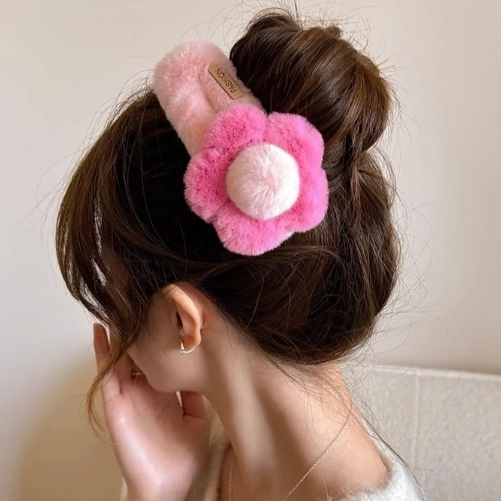 

Special Occasions Sweet Plush Flower Hair Clip Fashion Soft Headwear Accessories Cute Large Duckbill Clip Women