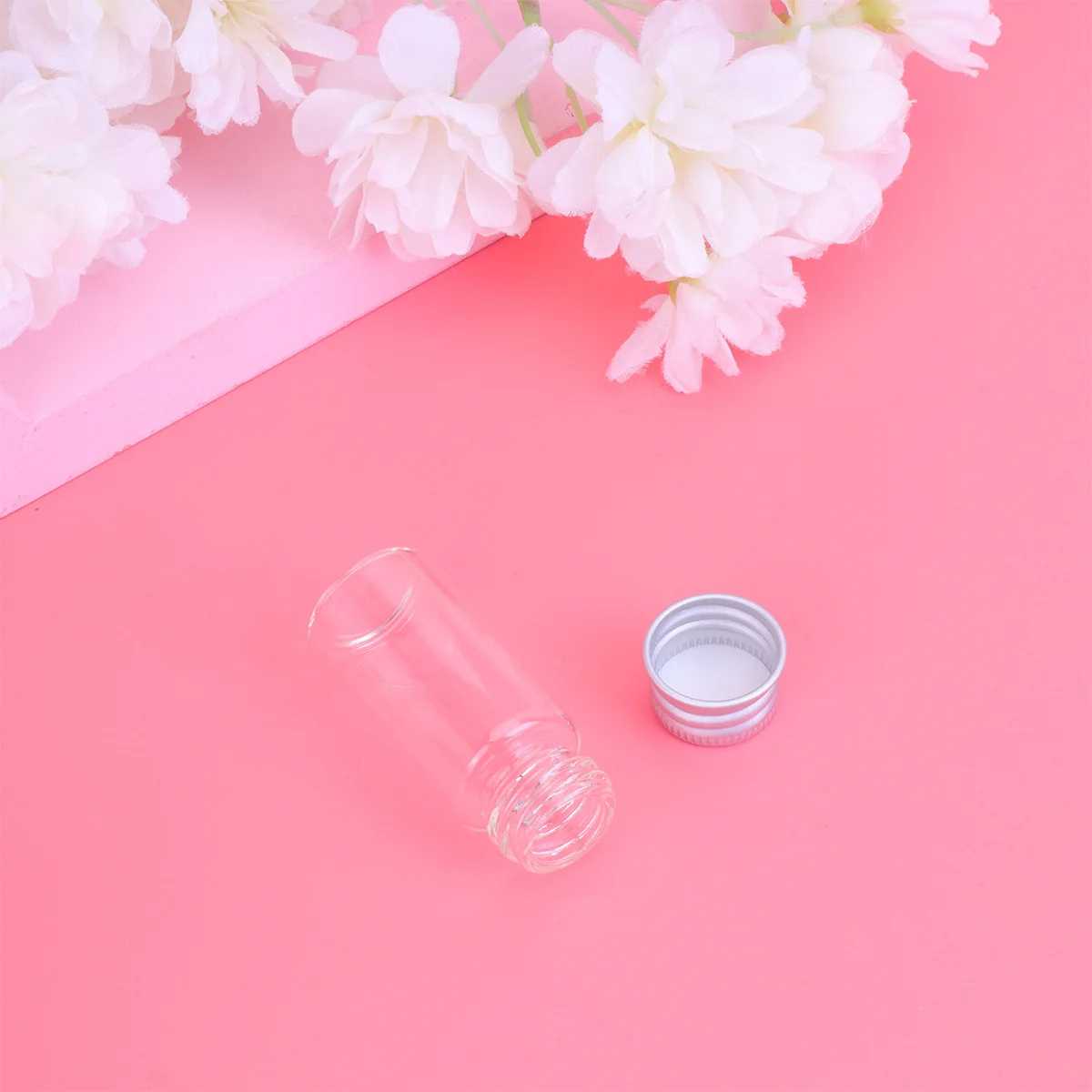 

20Pcs Mini Glass Bottles Clear with Aluminum Lid Perfect DIY Wish Drift Bottle Perfume Pendant Decoration Glass Bottle