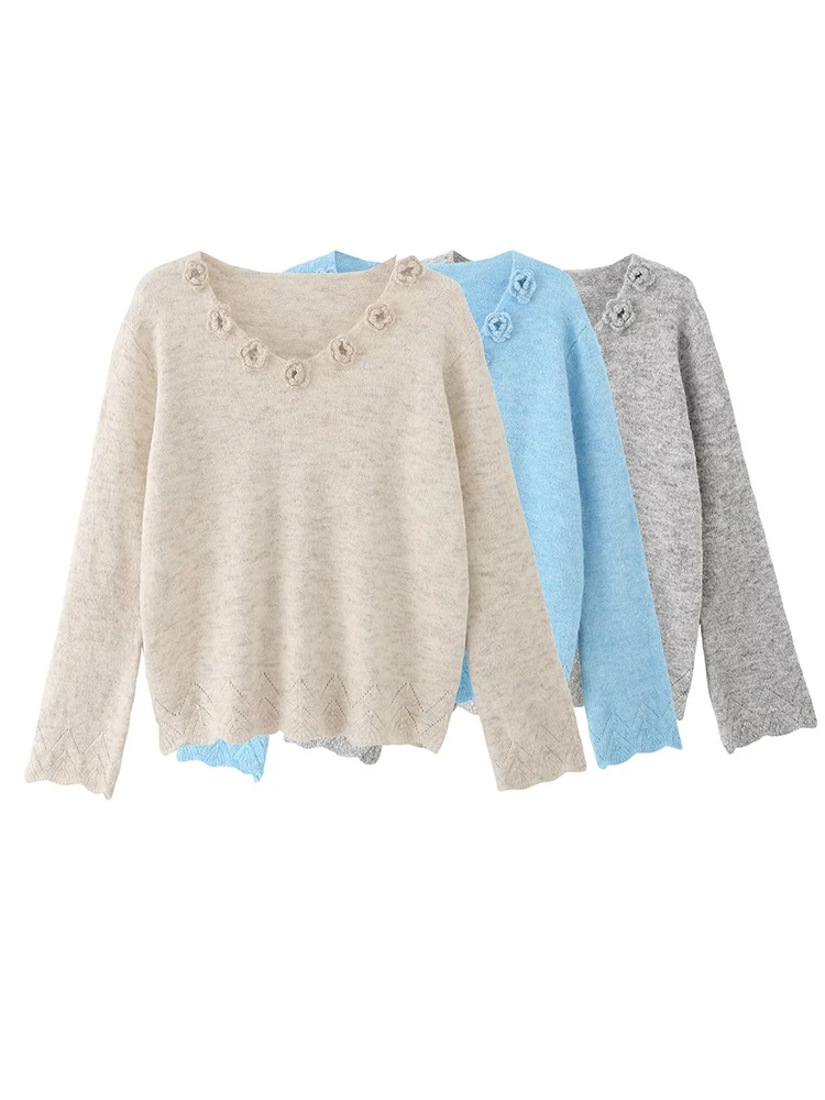 

Women's Solid Color Knitted Pullover V-Neck Floral Appliques Loose Sweater