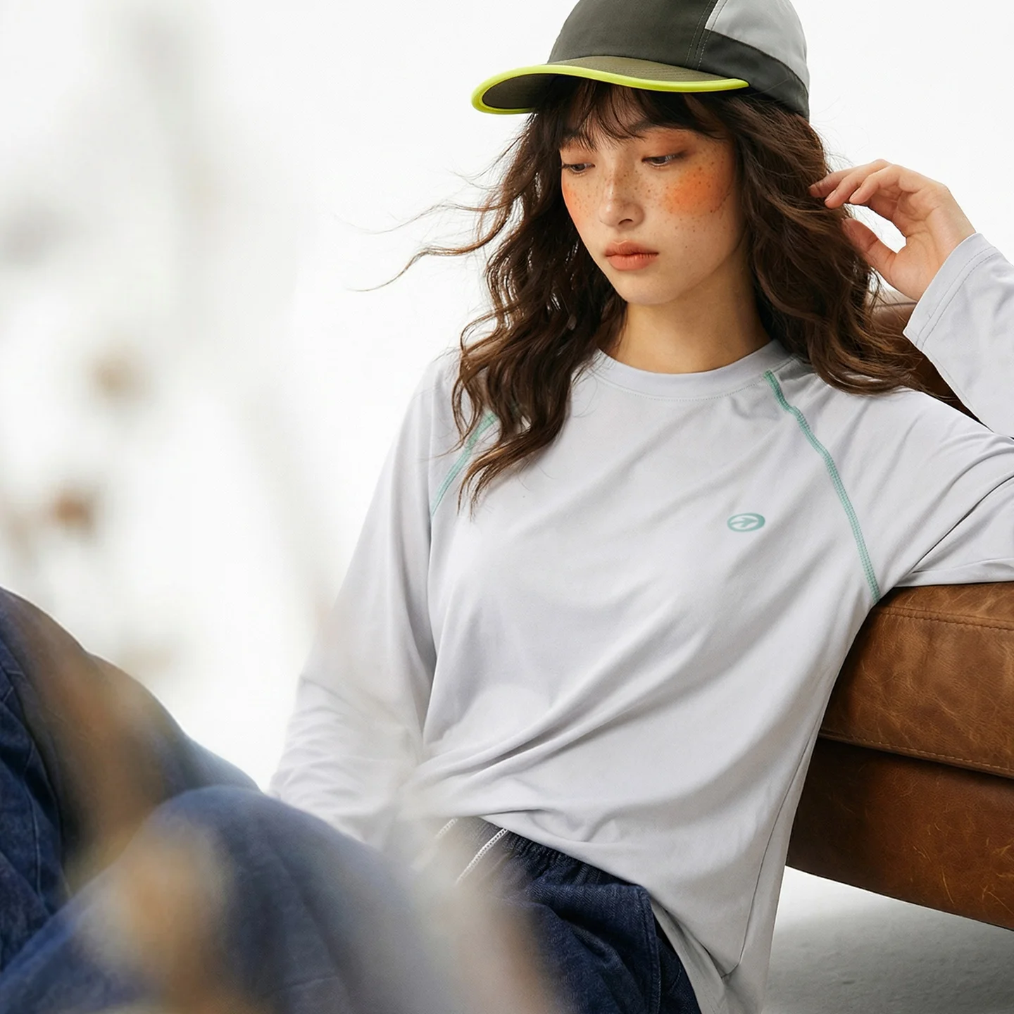 Maden Women's Quick Dry Long Sleeve Sport T Shirt Loose Fit Casual Crewneck Tee Pullover with Contrast Stitch Layering Top