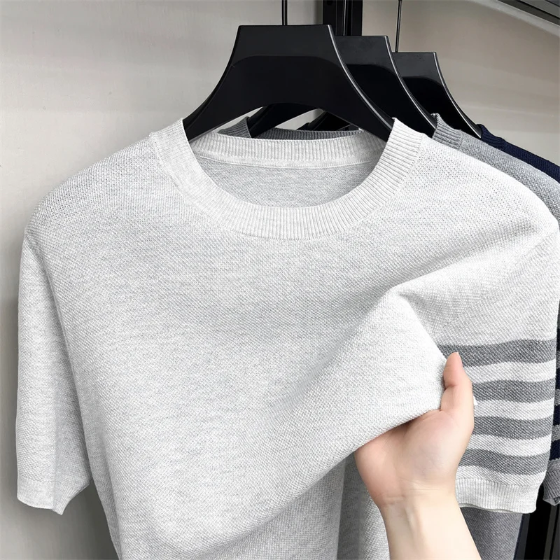 Light luxury men's new short sleeve T-shirt fashion striped decoration casual round neck summer breathable comfort high-end top