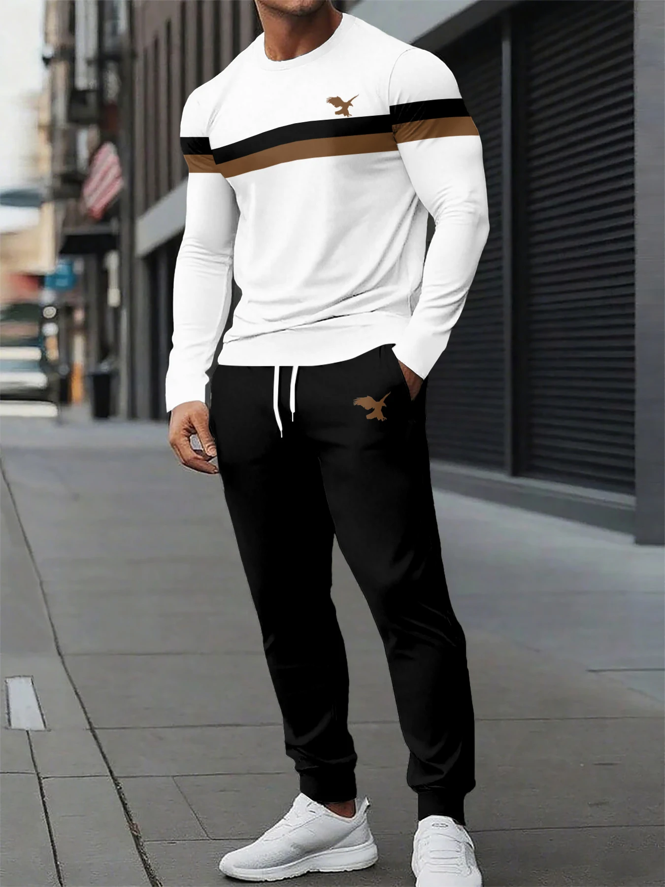 

New men's striped printed breathable and comfortable round neck T-shirt and pants set for summer outdoor leisure