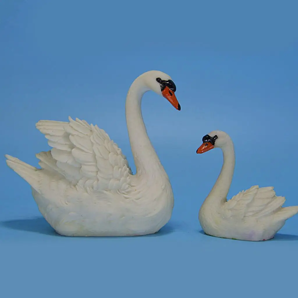 Pack of 2 Resin Imitation Cute Swans Statue Sculpture for Fairy Garden Yard