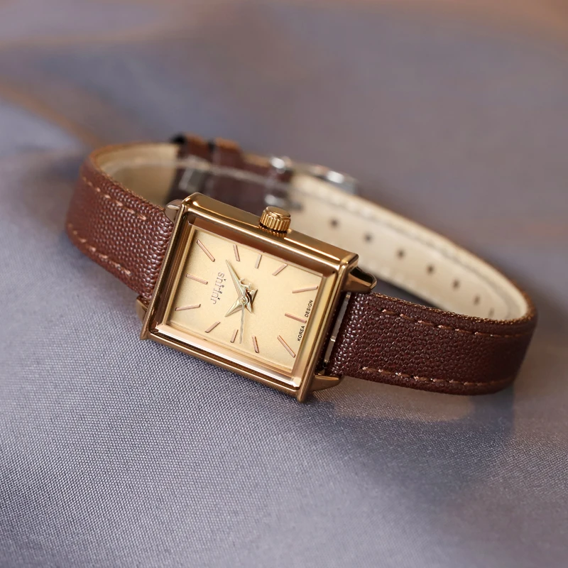 Korean Style Small Square Watch, Fashionable And Simple, Elegant Women'S Watch With Retro Leather Strap, Student Women'S Watch