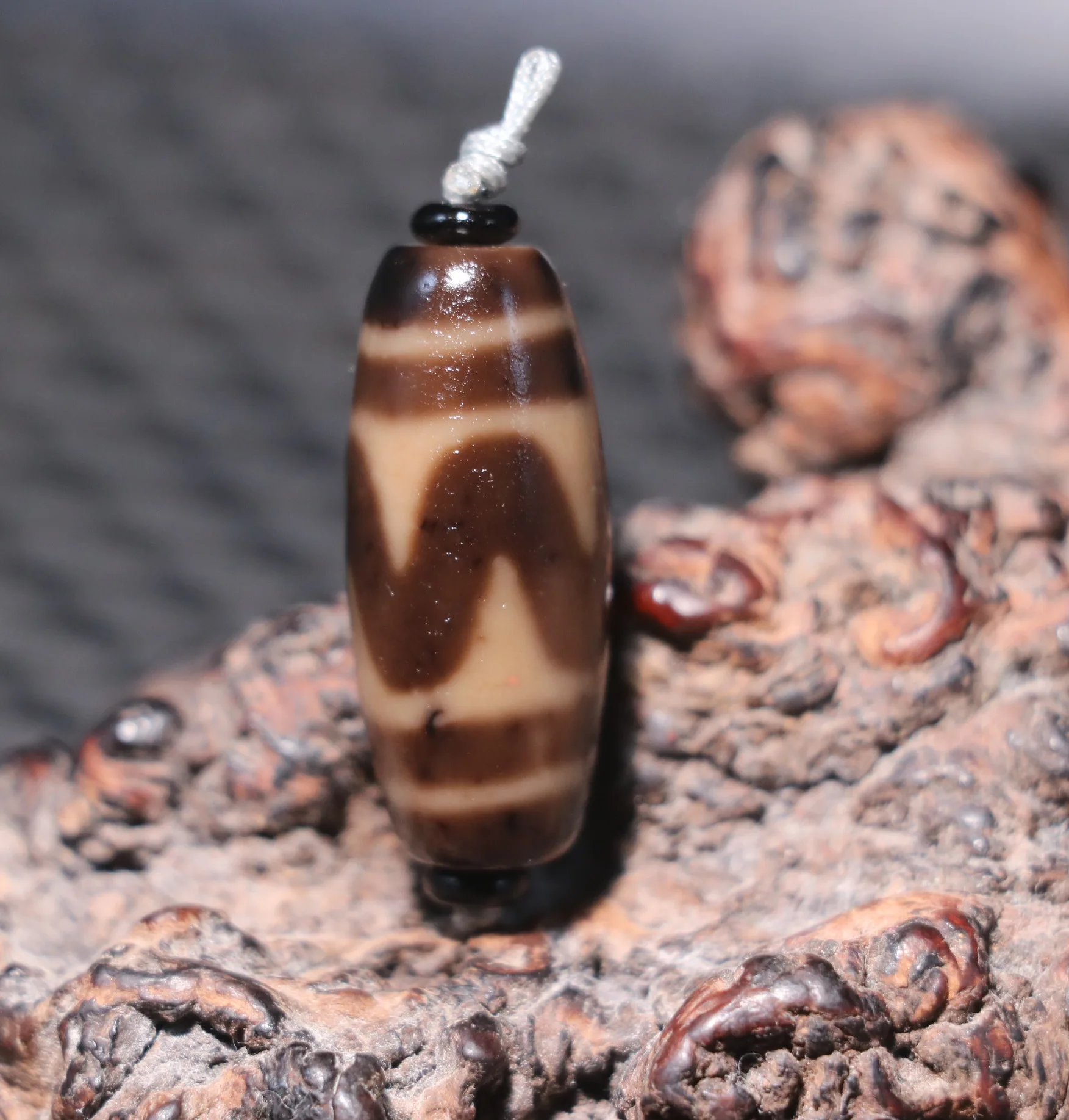 Energy Tibetan Old Agate Oily Patina Sharp Tiger Tooth dZi Bead Amulet 5WA+ LZK Pendant Amulet  Timestown PRL230601ha