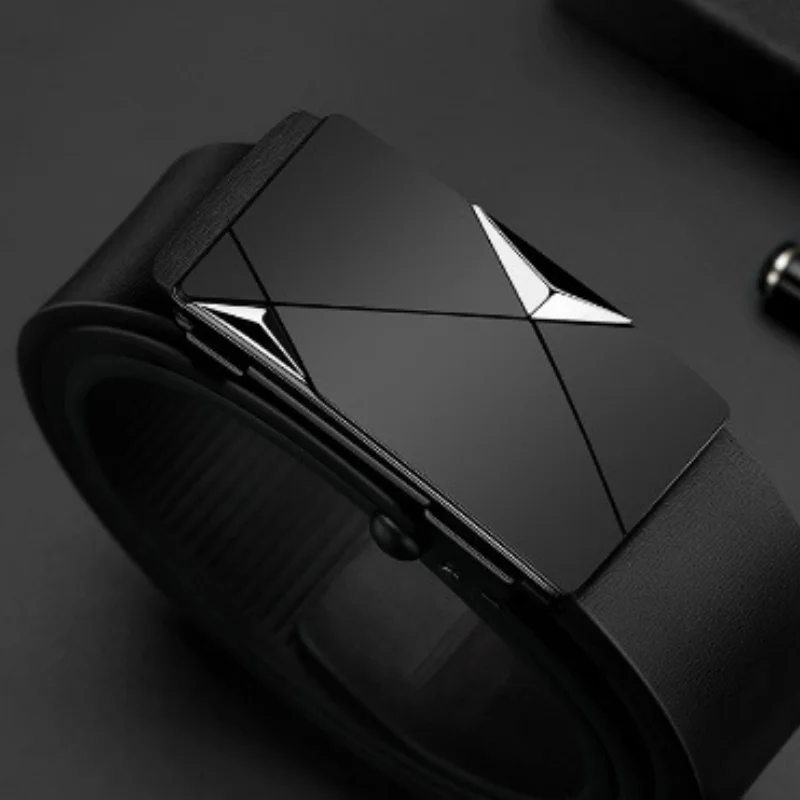 Męski pasek biznesowy ze stopu, automatyczna klamra, modny pasek, luksusowy pasek do jeansów, skóra PU wysokiej jakości, kolor losowy