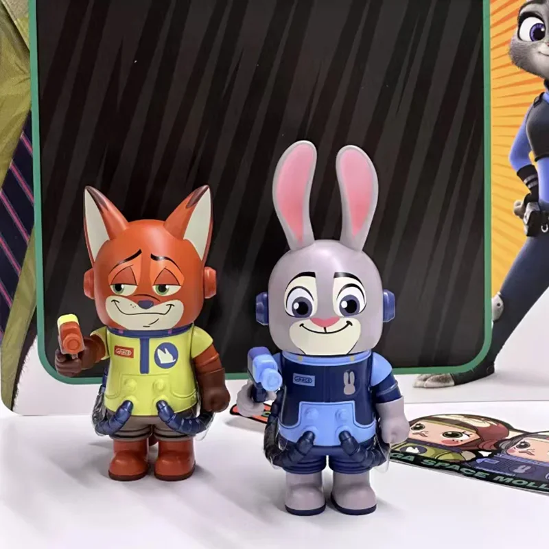 Mega Collection 100% Space Molly Series Action Figure Zootopia Judy Nick Limited Astronaut Model Toys Surprise Gift