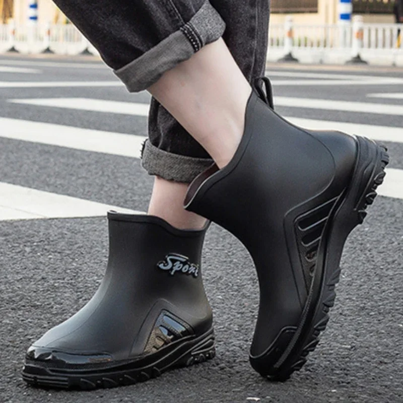 Men's Rain Boots Outdoor Fishing Boots Fashion Waterproof Kitchen Rubber Shoes Non Slip Work Botines Winter Warm Men Ankle Boots