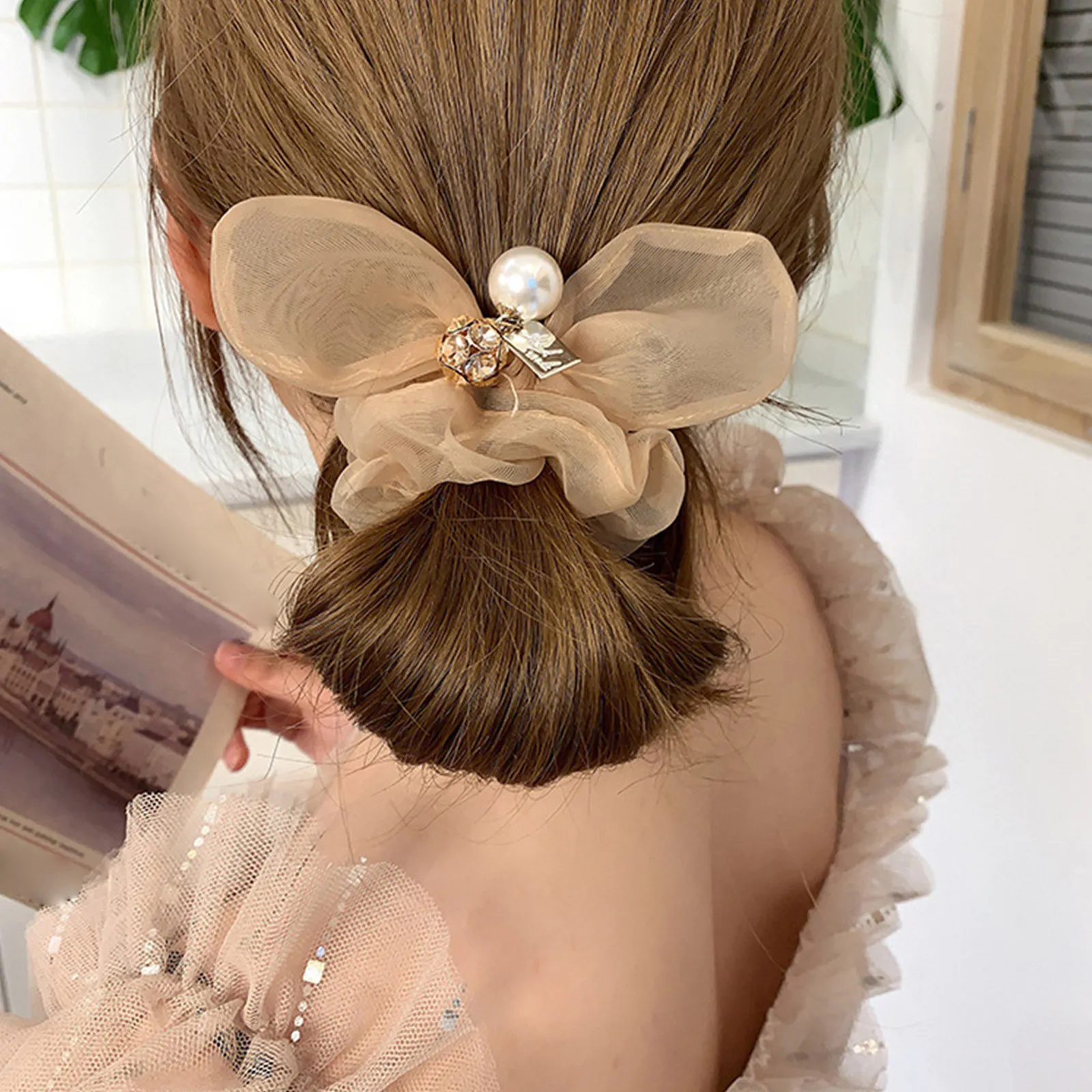 

1Pcs Bow Hair Tie Organza Pearl Elastic Hair Rope Soft Head Accessory for Women Ponytail Holder Elegant Headdress