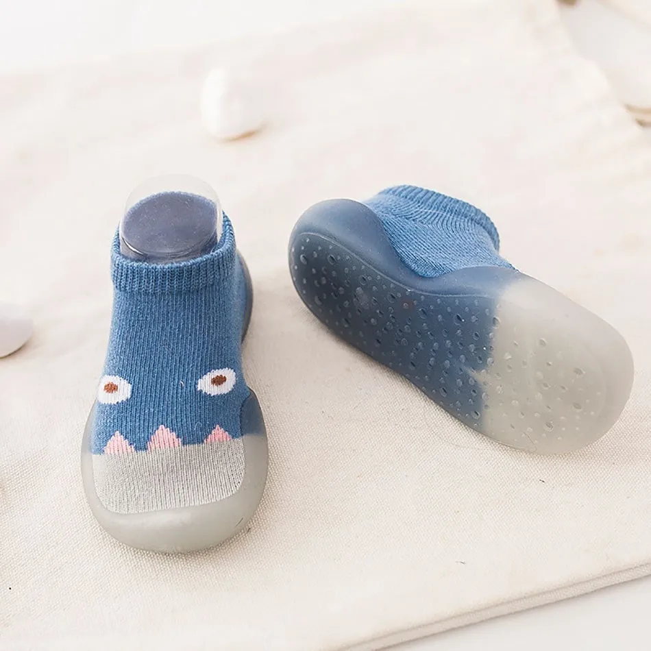 Zapatos de suelo para bebés y niños pequeños, calzado cálido de fondo suave, antifrío, primavera, Otoño e Invierno