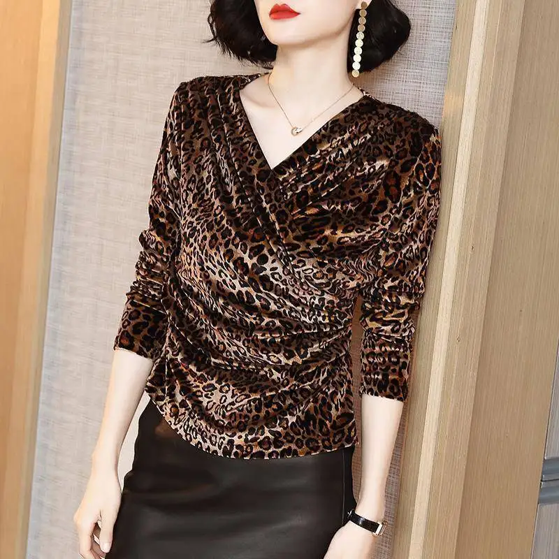 

Spring Women's Clothing New Fashion Vintage Elegant Print Leopard Plaid Daily Casual V-Neck Long Sleeve Velvet Thin T-shirts