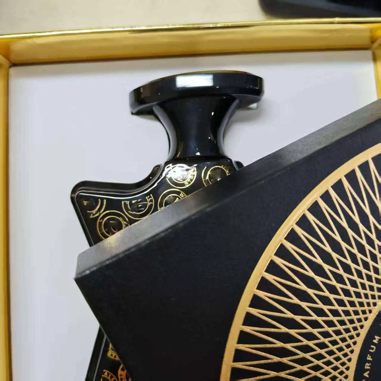 N'yc Black Gold Bod…