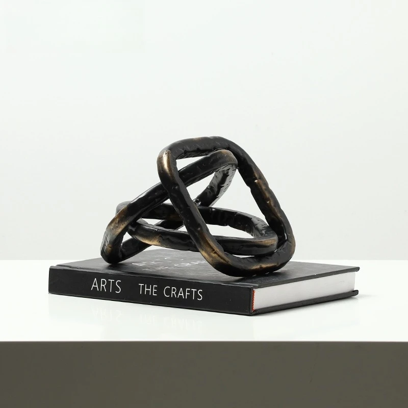 

Creative retro light luxury winding metal knot ornaments, villa living room bookcase desktop home soft decoration accessories