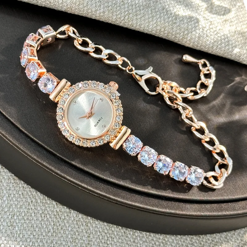 Vintage Rose Gold Fine Chain Women's Watch Luxury Rhinestone Quartz Watch Exquisite Jewelry for Wife Gift