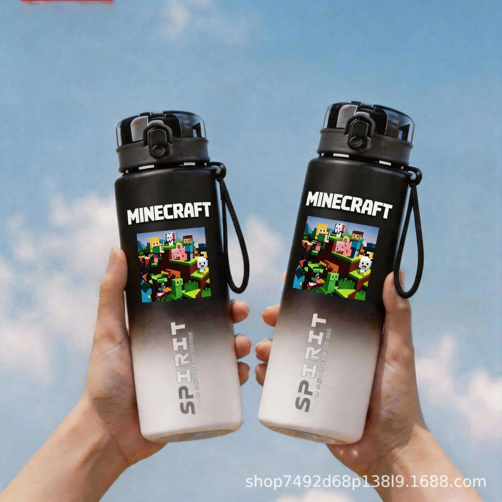 560ml Game MC Pixel Style Minecraft Bottle Portable Water Cup Large Capacity Sports Outdoor Plastic Leak-Proof Water Bottle Gift