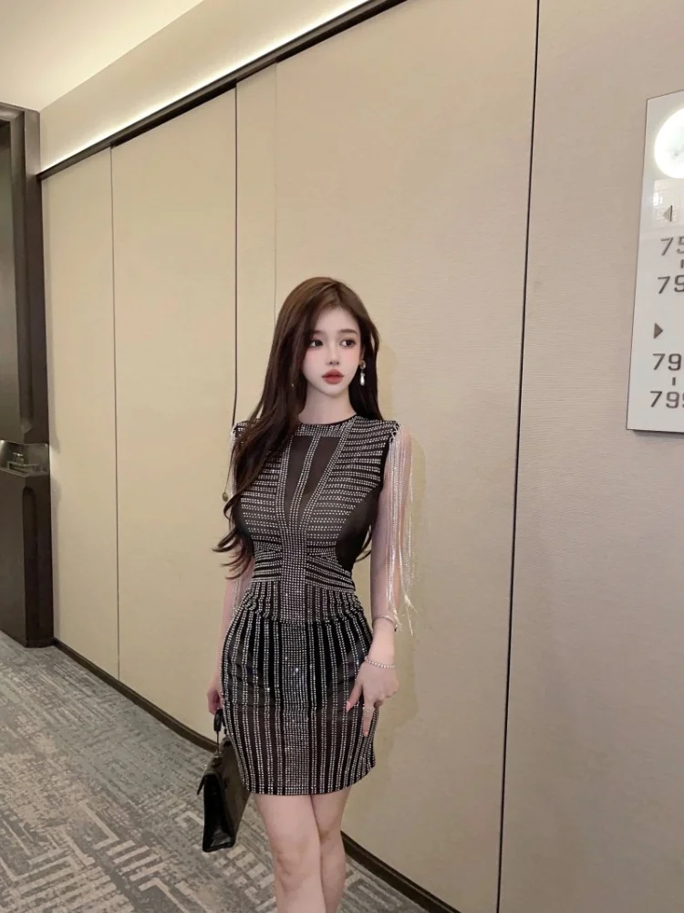 New Fashion Sexy Mesh Rhinestone Sleeveless Tassel Dress Women's Runway Party Dress Vestidos