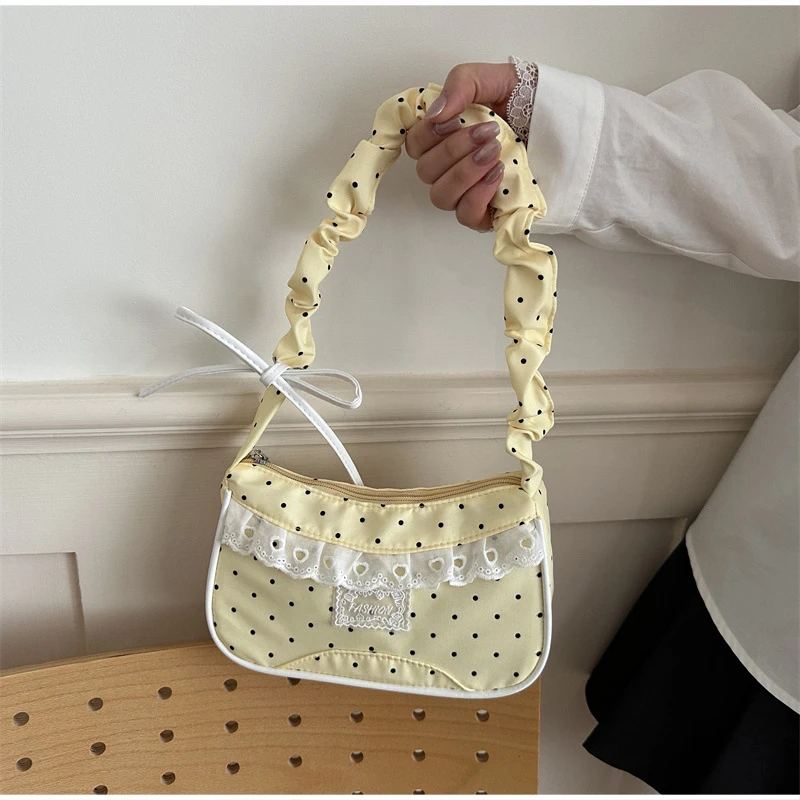 Gepunktete Spitzen-Rüschen-Unterarmtasche Süße Kleine Schultertasche mit Gerafftem Griff Hobo-Handtasche Damen Y2k Mini Quadratische Reißverschluss-Handtasche mit Schleife – Detail 2