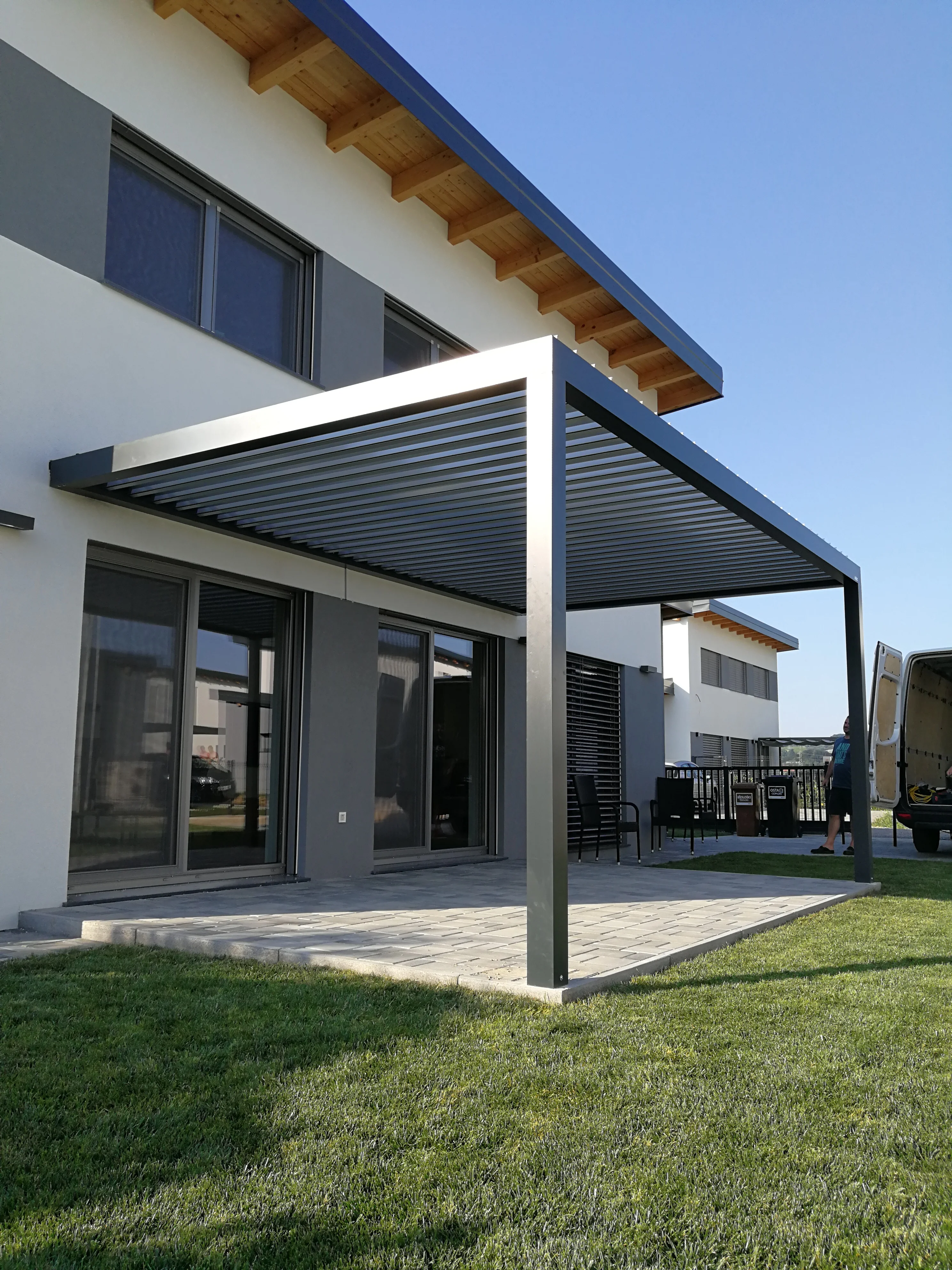 Smart Waterproof Solar Pergola with Opening Roof Louver Pergola Gazebo & Pavilionpromote sales